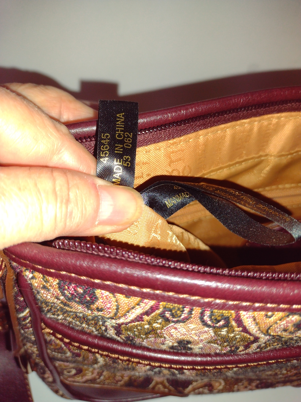 Etienne Aigner Paisley Tapestry Shoulder Bag Brown Faux Leather Trim Charm Clean - Picture 3 of 11